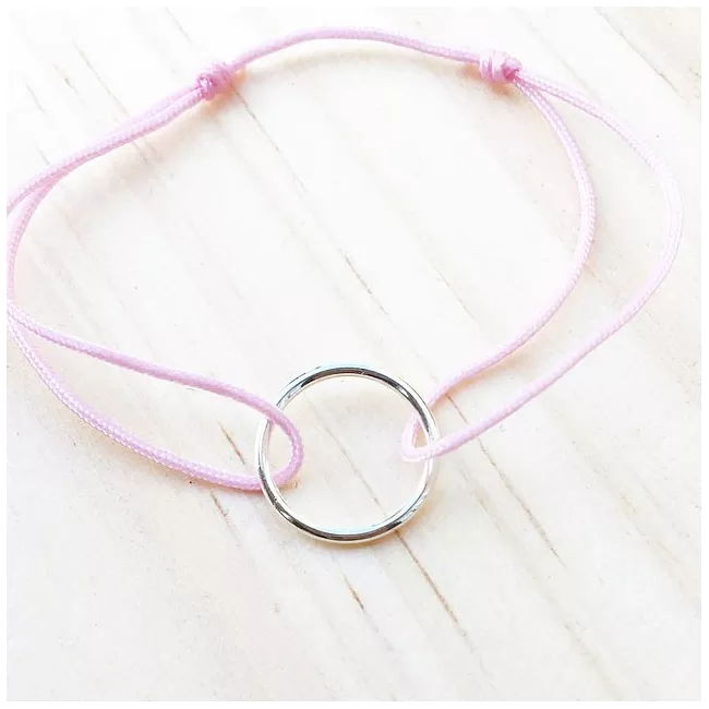 bracelet mini cercle évidé en argent.
