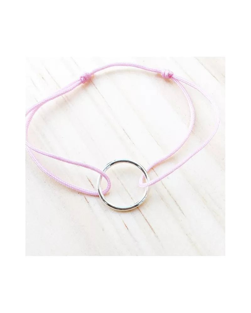 bracelet mini cercle évidé en argent.