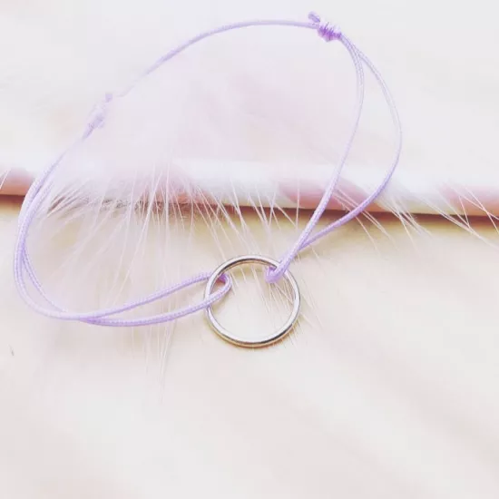 bracelet cercle évidé en argent.