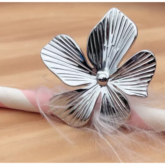 Bague fleur acier inoxydable