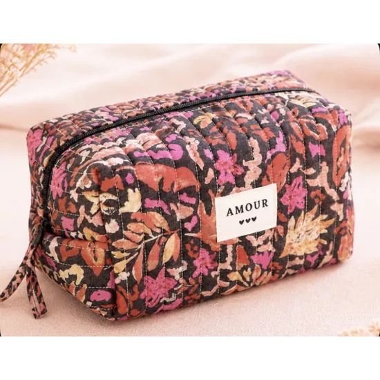 rousse maquillage femme coton – Fleurs intenses noires et roses | Juliette