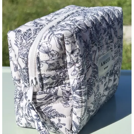 Mini trousse femme bleue – Pochette maquillage élégante | My Poupi