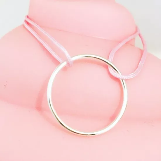 bracelet cercle évidé en argent.
