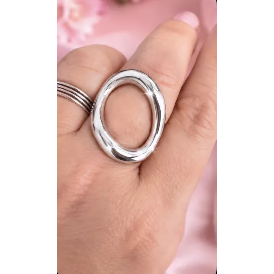 Bague ovale tendance en acier inoxydable réglable