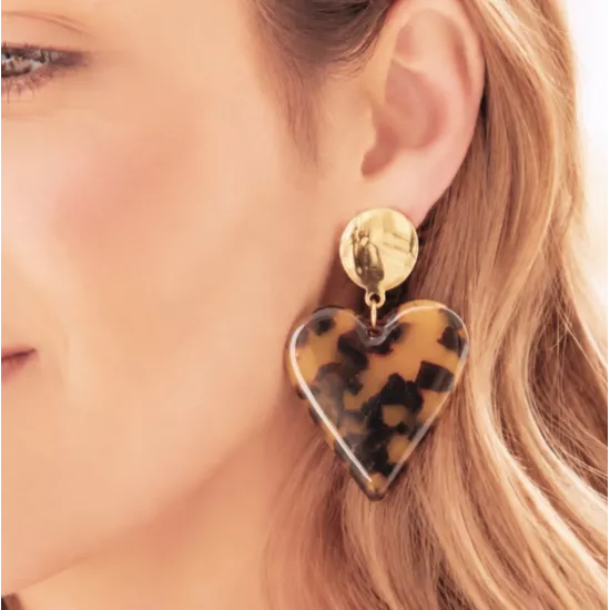 Boucles d’oreilles cœur Faustine en résine léopard et acier doré
