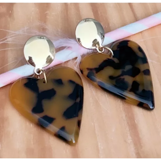 Boucles d’oreilles cœur Faustine en résine léopard et acier doré