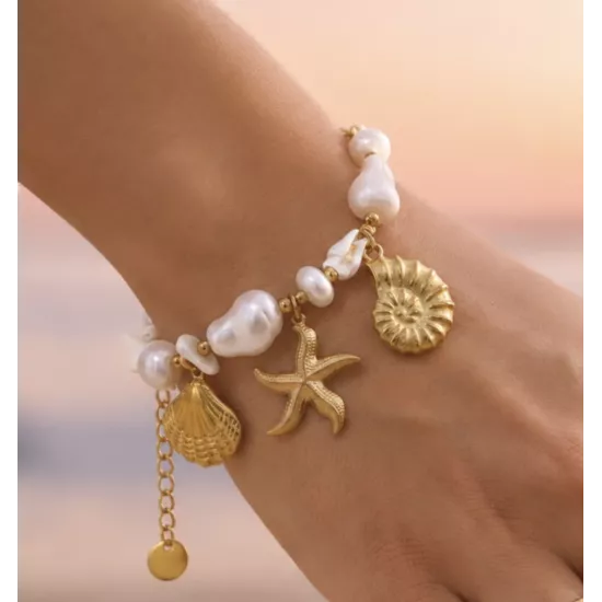 Bracelet Calie en acier inoxydable doré – Bracelet charms perles nacrées et étoile de mer | My Poupi